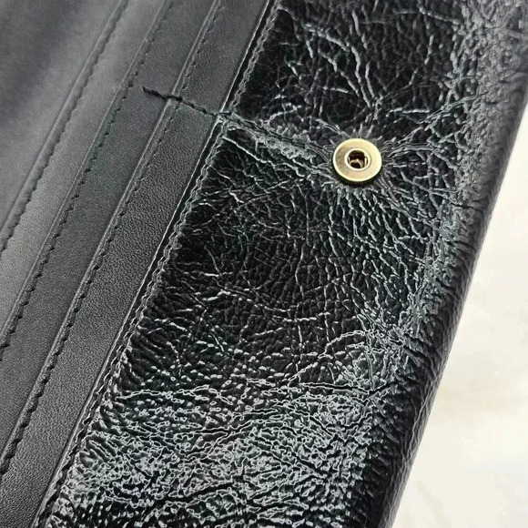 Belle de Jour patent leather wallet - Picture 9 of 16